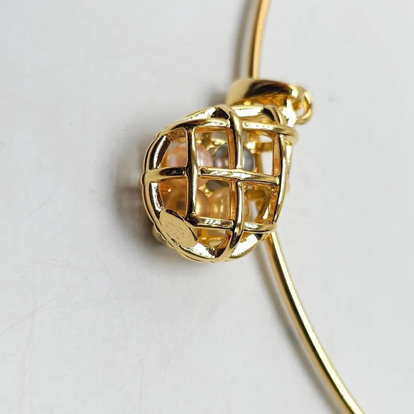 Gold Tone Joan Rivers Hoop Necklace With Caged Pearl Charm Pendant - Picture 4 of 5